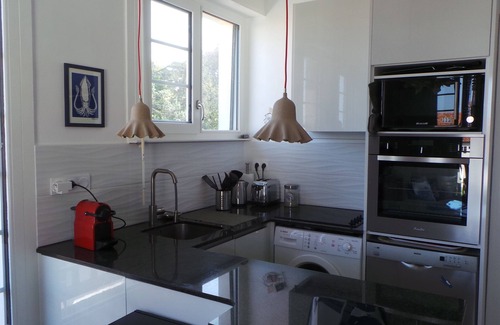 Saint-Jean-de-Luz City Center Apartment | Two rooms Ideally located and classified *