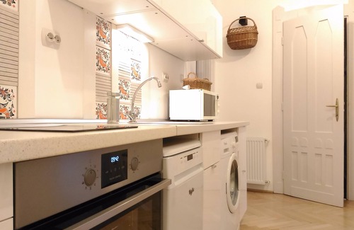 Ujlipotvaros Apartment | two separate bedrooms suite in the dowtown with extras