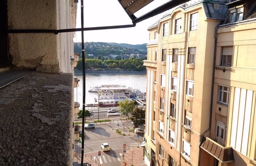 Ujlipotvaros Apartment | two separate bedrooms suite in the dowtown with extras