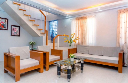 Lapu-Lapu Apartment | Two story 87 sqm fully air-conditioned house in Babag 2, Lapu-lapu City