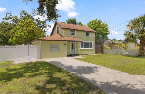 Palmetto House | Two-Story Beach Cottage