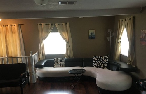 Lutz House | Two story spring break lake house( long term stay specials)