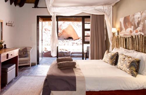 Khorixas Hotel | Twyfelfontein Country Lodge