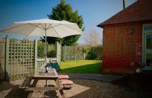 Preston Cottage | Twyne is a cosy cottage in the heart of rural Kent. Converted stables.