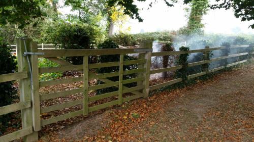 Llanychan Bed & Breakfast | Ty Derw Country House B&B