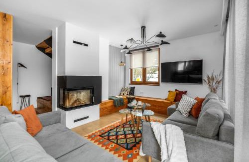 Baligrod Villa | Tylko Tu i Teraz- Sauna, Balia z jacuzzi, Bon turystyczny