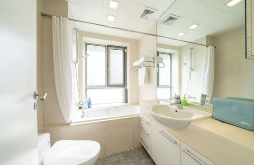 Xujiahui Bed & Breakfast | Tyms Cozy 2BR 1BA Apt Xuhui Metro