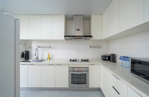 Changning Bed & Breakfast | Tyms Luxury 4BR 2BA APT Residence