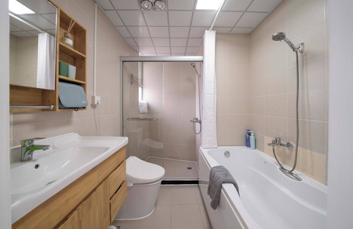 Changning Bed & Breakfast | Tyms Luxury 4BR 2BA APT Residence