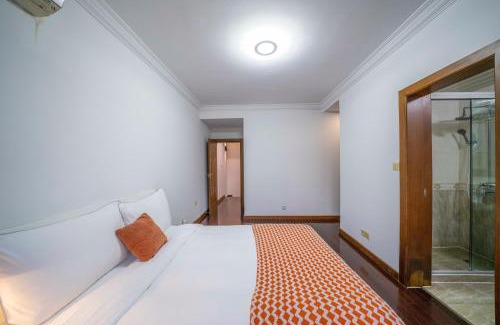 Gubei Apartment | Tyms Modern 1BR APT Gubei Carnival Court