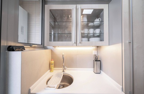 Xujiahui Bed & Breakfast | Tyms Modern 2BR 1BA Suite Xujiahui Malls