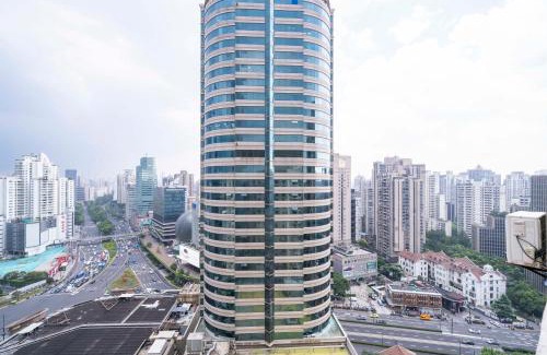 Xujiahui Apartment | Tyms Xujiahui Premium 3BR 2BA APT