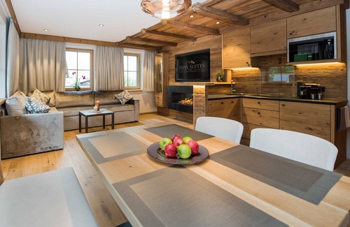 Holzgau Apartment | Typ 3 - 1 Schlafzimmer, DG, 2-3 pax - Pepi's Suites Lechtal Apartments