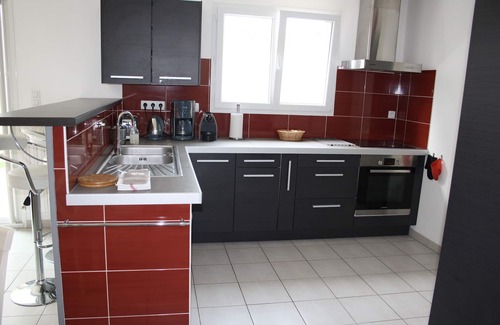 La Rochelle House | Typical and relaxing house with heated swimming pool near down town La Rochelle