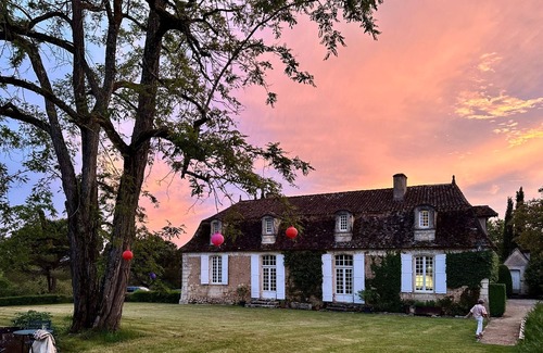 Liorac-sur-Louyre House | Typical mansion with pool in a haven of peace