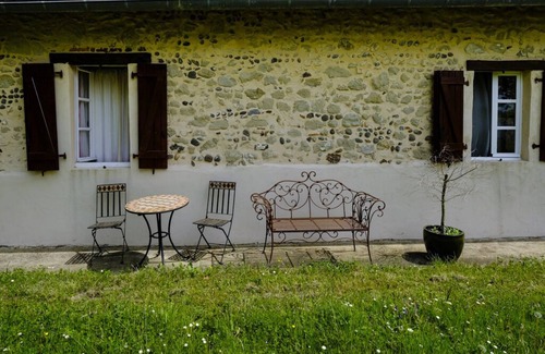 Pomarez House | Typical old Landes house in a large, tranquil park