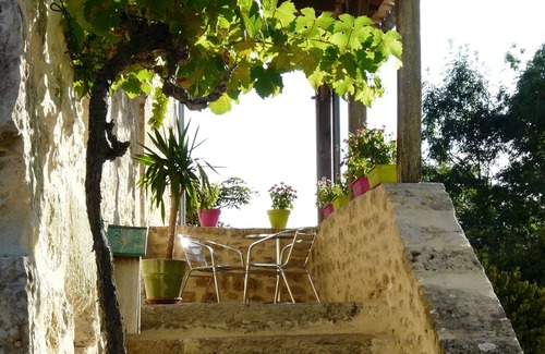 Sauzet House | TYPICAL STONE HOUSE 4 TO 6 PERS SWIMMING POOL AND JACUZZI, NEAR CAHORS AND MONTCUQ