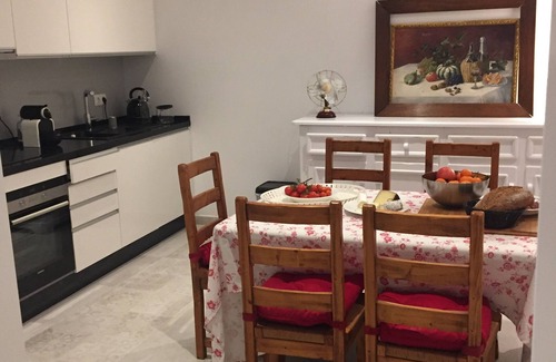 Alhaurin el Grande House | Typical white Andalusian house in the heart of PUEBLO, with swimming pool and jacuzzi