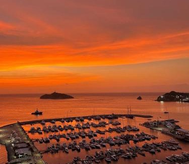Historic Center Apartment | U-GO Eira: Luxury and Serenity by the Sea in Santa Marta