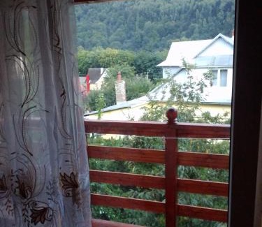 Yaremche Hotel | U Karoliny