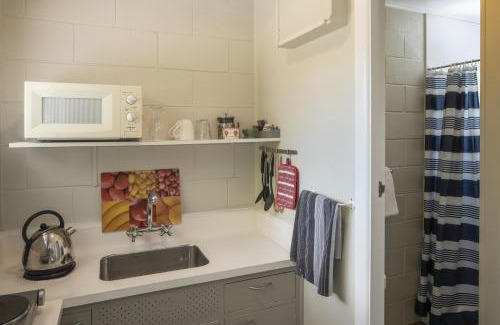 Solway Hotel | U Studios Masterton