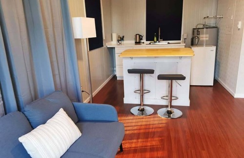 Powell River Apartment | U4 Seaside Serenity: Seal Bay Glamping Retreat