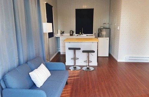 Powell River Apartment | U4 Seaside Serenity: Seal Bay Glamping Retreat