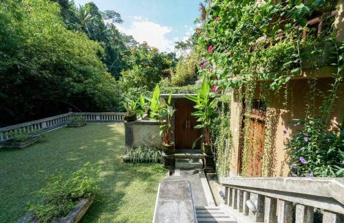 Kedewatan Villa | Ubud River Villa, Pool, River View