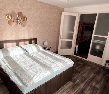 Krumvir House | Ubytování U Cesty