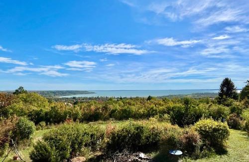 Balatonalmadi Apartment | Ugra Miradore Balatonalmadi