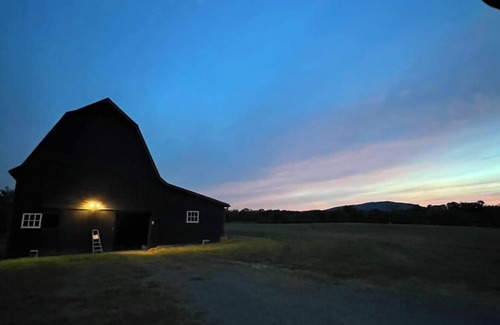 Batesville House | UHE - Unforgettable Equestrian Adventure in the Blue Ridge Mountains
