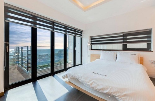 Hupo-ri House | Uljin Beatrice Pool Villa