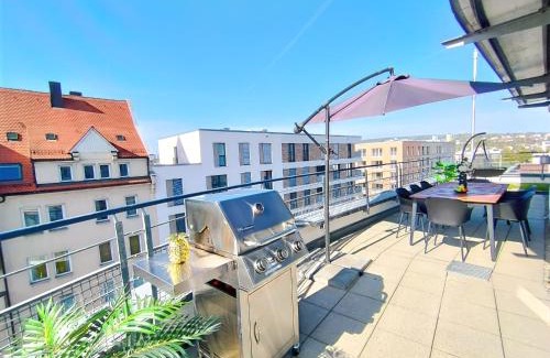 Ulm Apartment | Ulmer Penthouse für 7, Arbeitsplatz, XXL-Dachterrasse, Grill, Wii