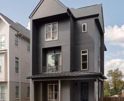 Hadley - Washington House | Ultimate Bach 10min to DT IG Walls Every Room