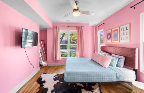 Hadley - Washington House | Ultimate Bach 10min to DT IG Walls Every Room