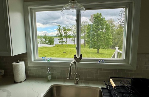 Middle Hope House | Ultimate Lakeside Getaway on 5 Acres - Private Dock, Kayaks, Fire Pit - Sleeps 9