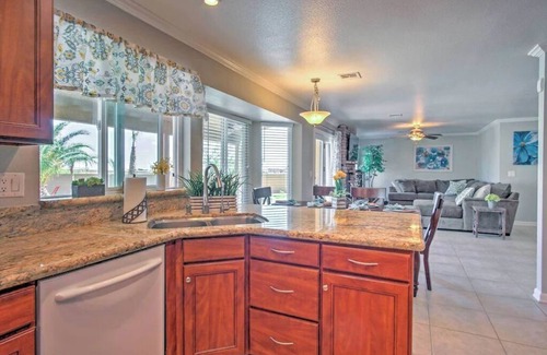 Enterprise House | Ultimate Las Vegas Home with private Backyard Oasis 5 Minutes to Strip🏖️⛳️🏀🏓
