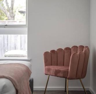 Hughesdale House | Ultra-convenient 2 Bedroom Gem at Chadstone