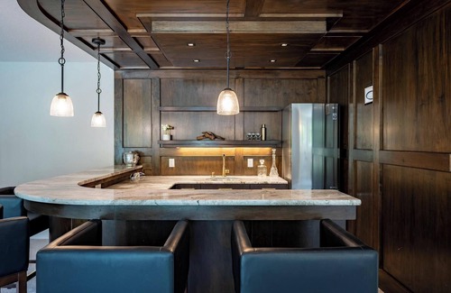 Grand Bend Cottage | Ultra Elite Grand Bend cottage, pool and 5 min walk to private beach.