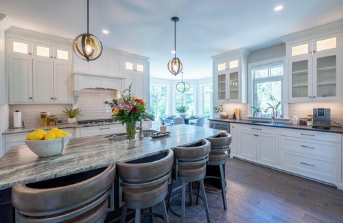 Grand Bend Cottage | Ultra Elite Grand Bend cottage, pool and 5 min walk to private beach.
