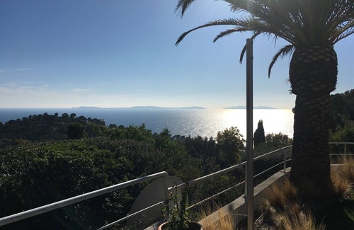Le Rayol Villa | Ultra-stylish villa, stunning views, fabulous 12m pool. Perfect for families.