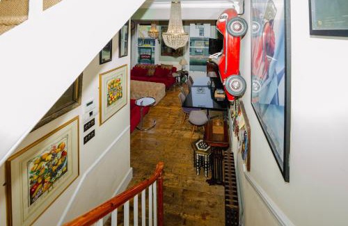 Newington Apartment | Ultrachic Georgian Townhouse In Central London