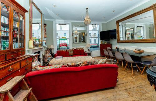 Newington Apartment | Ultrachic Georgian Townhouse In Central London