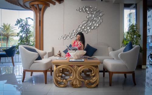 Male Hotel | UMET Seaview Hotel with Free Airport Pick up and Drop T&C Apply