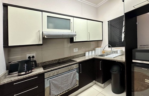 Umhlanga Apartment | uMhlanga Condo w/FREE WiFi, Pool, Gym at Urban Park