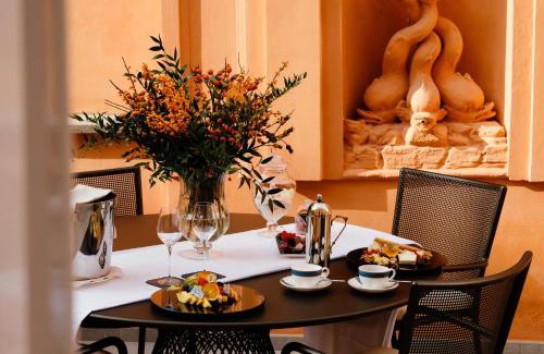 Rome City Centre Hotel | Umiltà 36