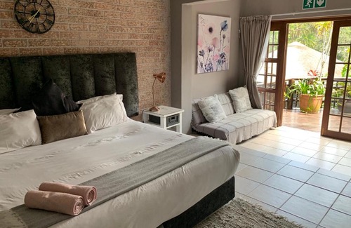 Port Edward Hotel | Umtamvuna River Lodge