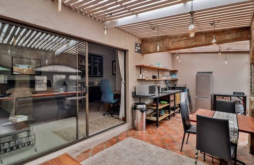 Greater Johannesburg Metropolitan Area House | Umuzi Tranquility guesthouse