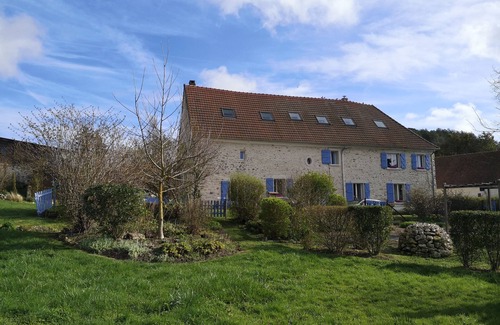 Montlevon House | Un bol D'air à la Campagne -gîte les Cigales