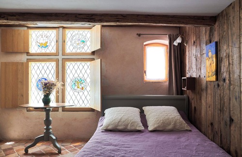 Notre-Dame du Mont Bed & Breakfast | Un mas en ville